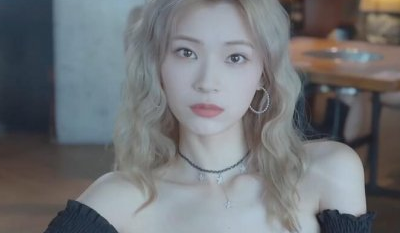 完蛋我被美女包围了肖鹿扮演者是谁 完蛋我被美女包围了肖鹿扮演者邹佳佳简介