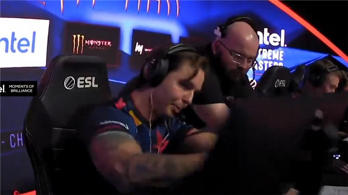 CS2成都IEM游戏崩溃A队遭淘汰